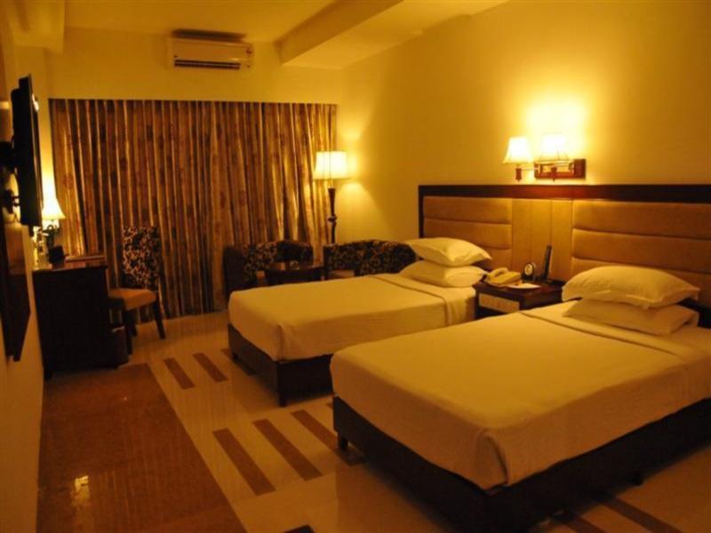 Rr Inn Palayankottai Kültér fotó