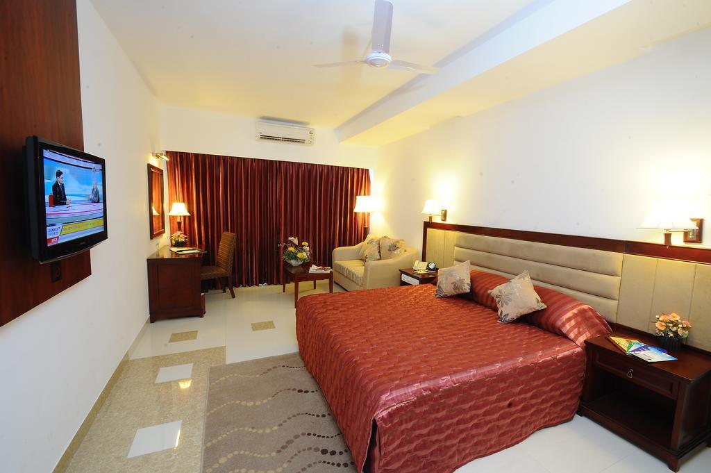 Rr Inn Palayankottai Szoba fotó