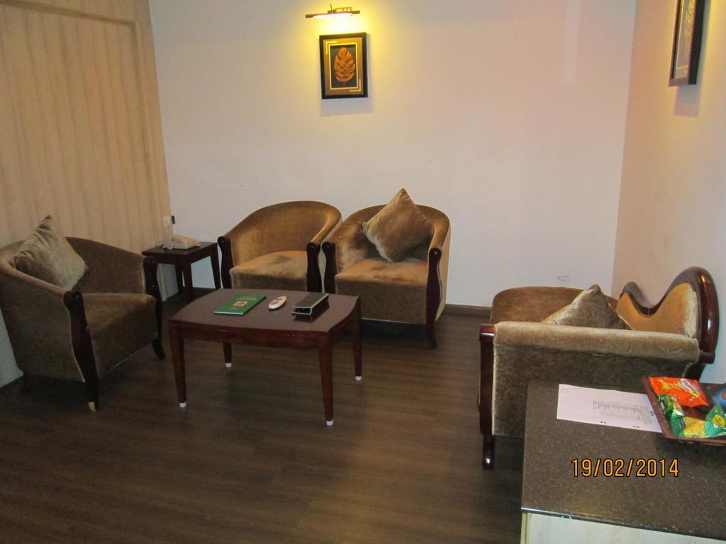 Rr Inn Palayankottai Szoba fotó